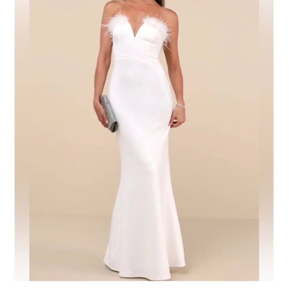 Lulus Maxi Gown Women XL White New Feather‎ Trim V-Neck Wedding Bridal